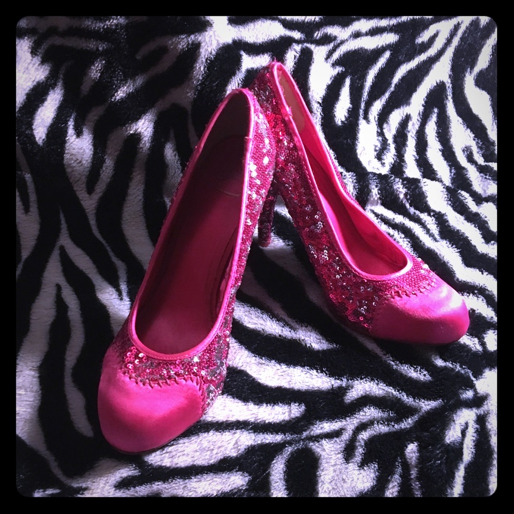 Size 7 1/2 sequins stilettos.(pink)